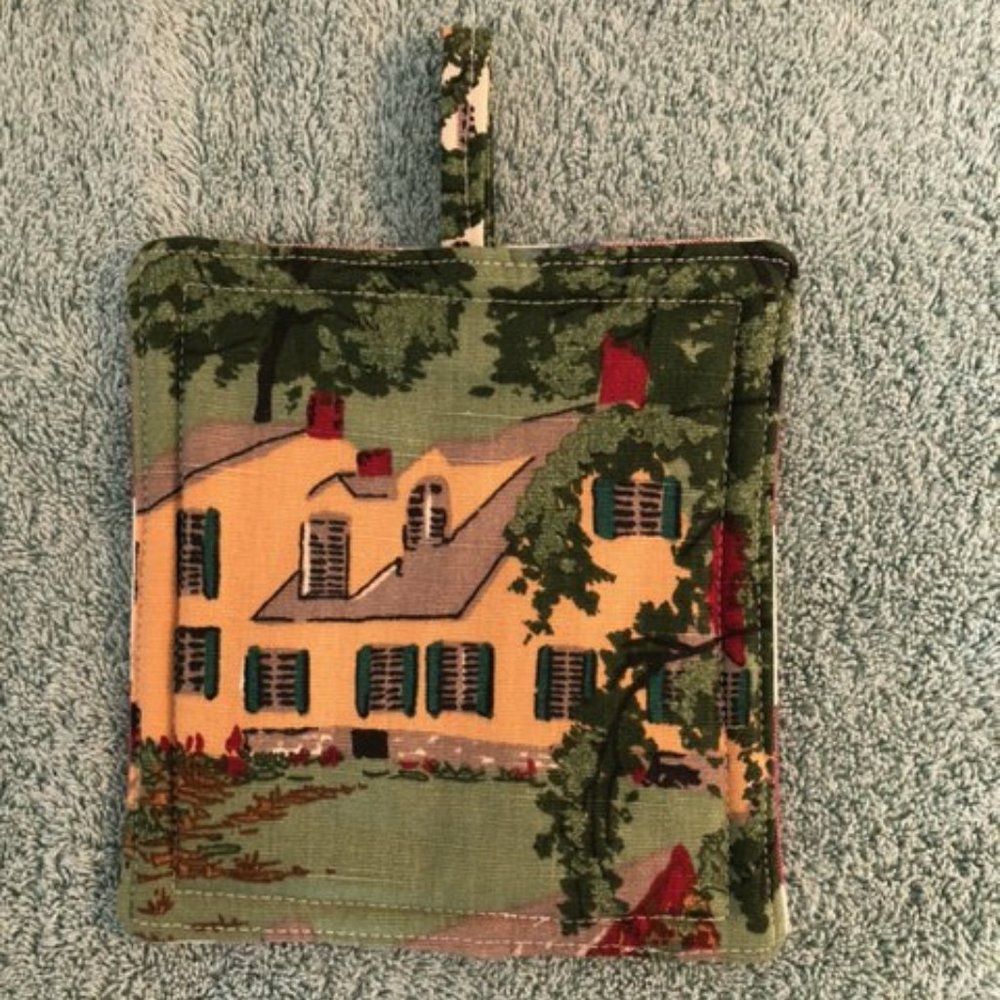 5 Different Winter Themed Pot Holders - Picture 8 of 11